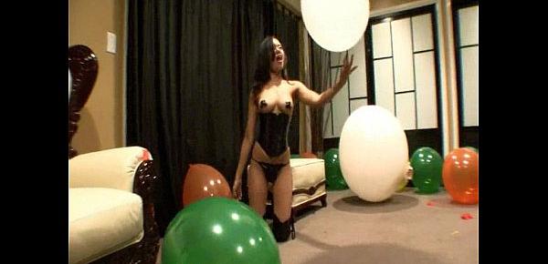  Annie Cruz Balloon Popping Fetish Slut